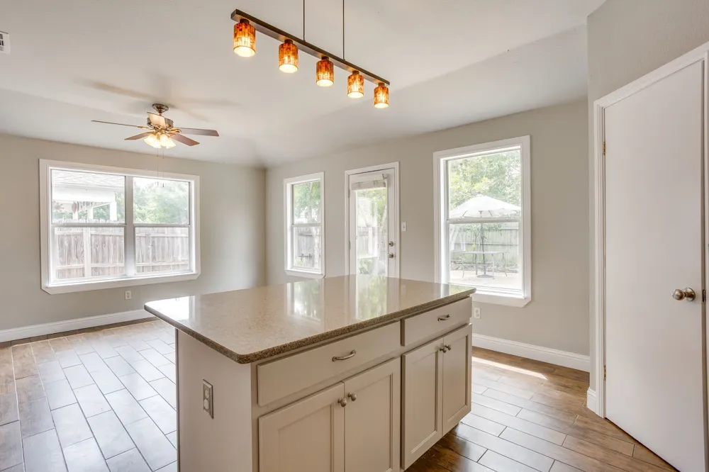 9825 Stoney Bridge Road Fort Worth, TX 76108
