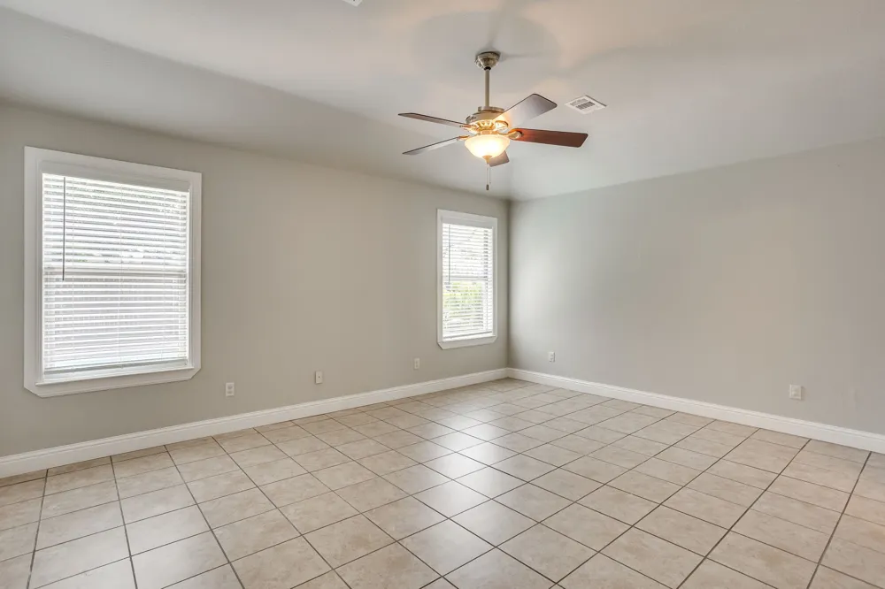 9825 Stoney Bridge Road Fort Worth, TX 76108