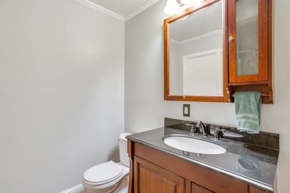 9825 Stoney Bridge Road Fort Worth, TX 76108