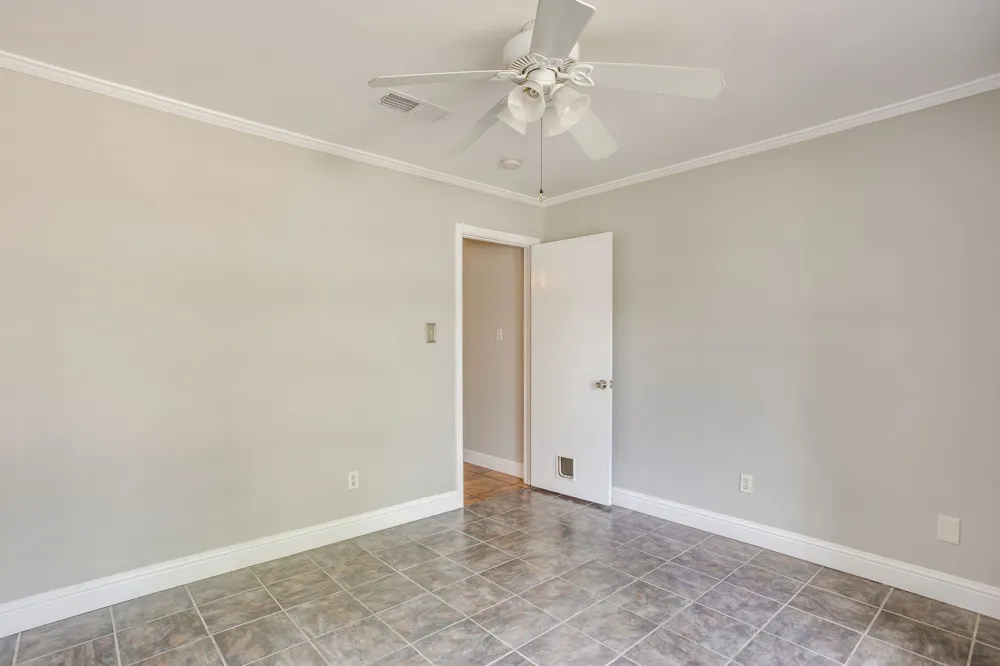 9825 Stoney Bridge Road Fort Worth, TX 76108