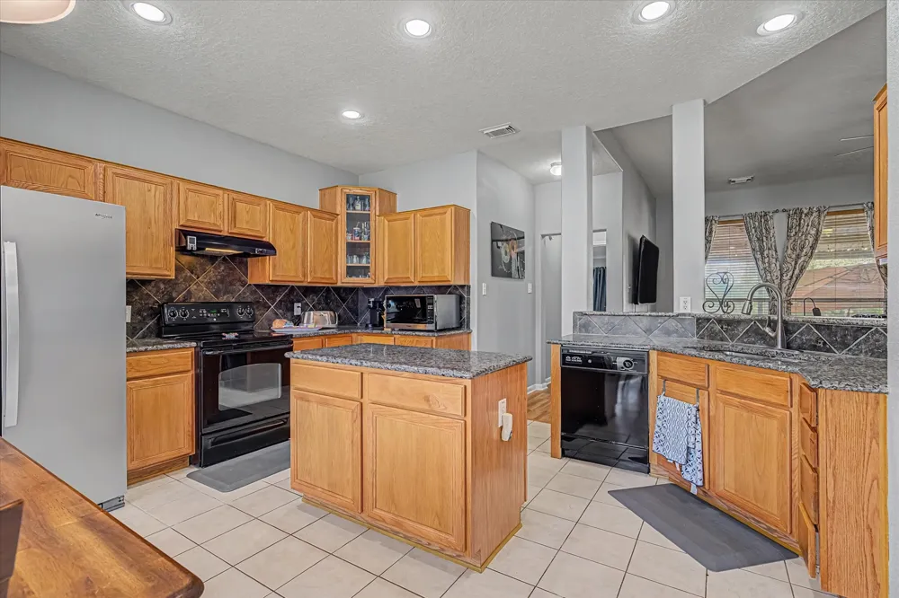 5278 PR 1429 Centerville, TX 75833