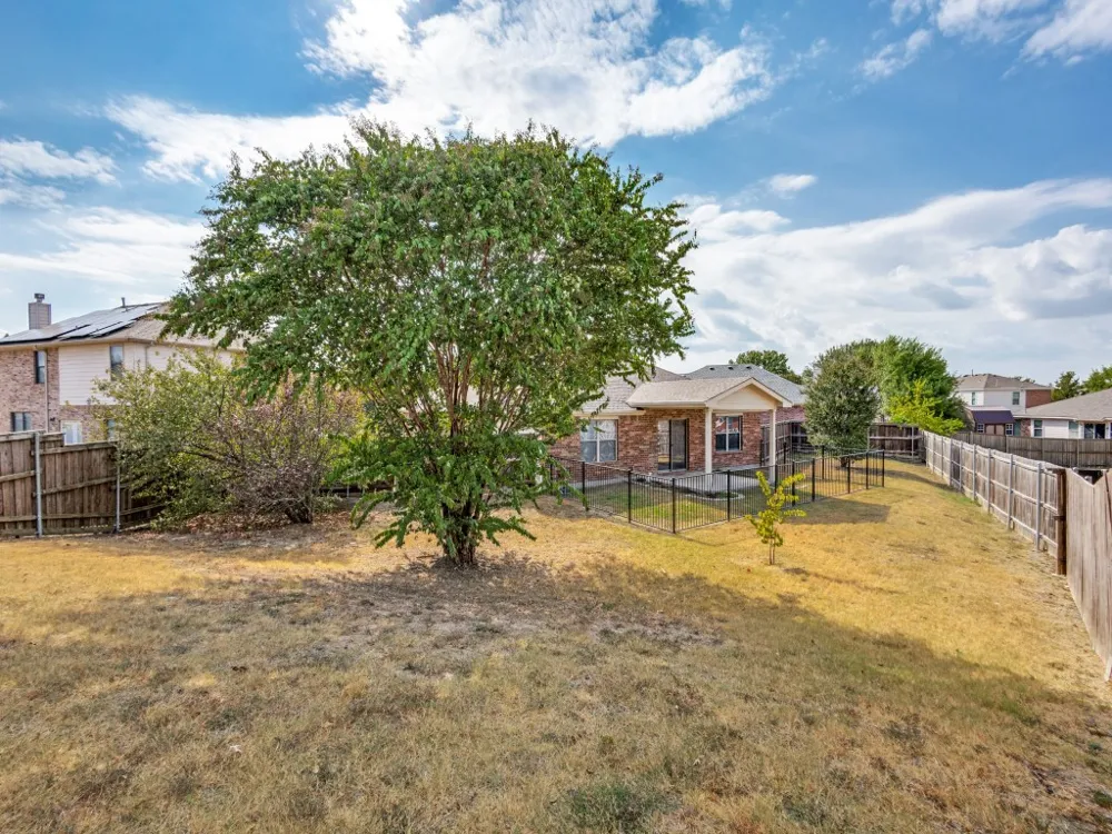 2301 Arrowhead Pass Melissa, TX 75454