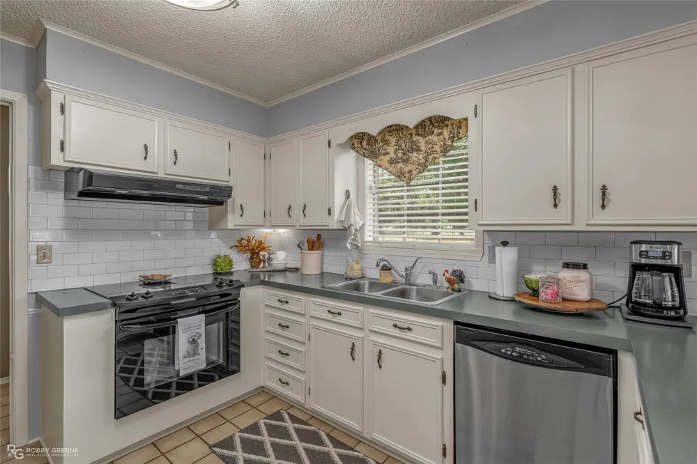 115 Lucy Street Cotton Valley, LA 71018