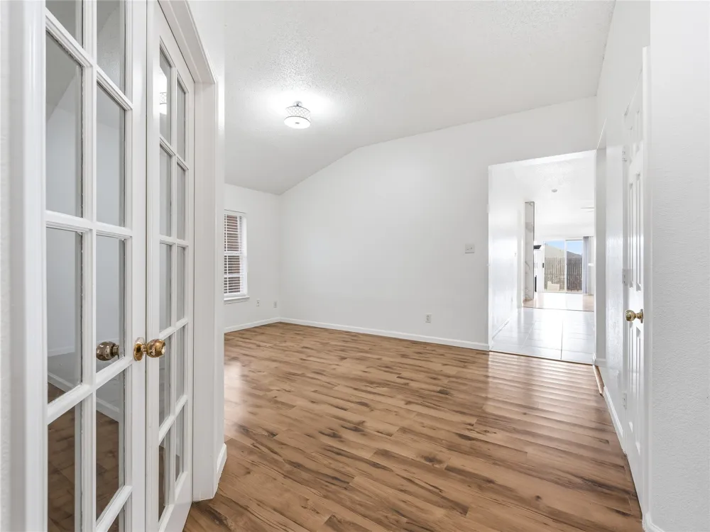 6805 Red Rock Trail Watauga, TX 76137