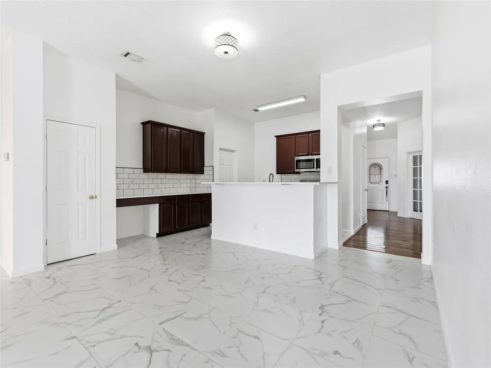 6805 Red Rock Trail Watauga, TX 76137