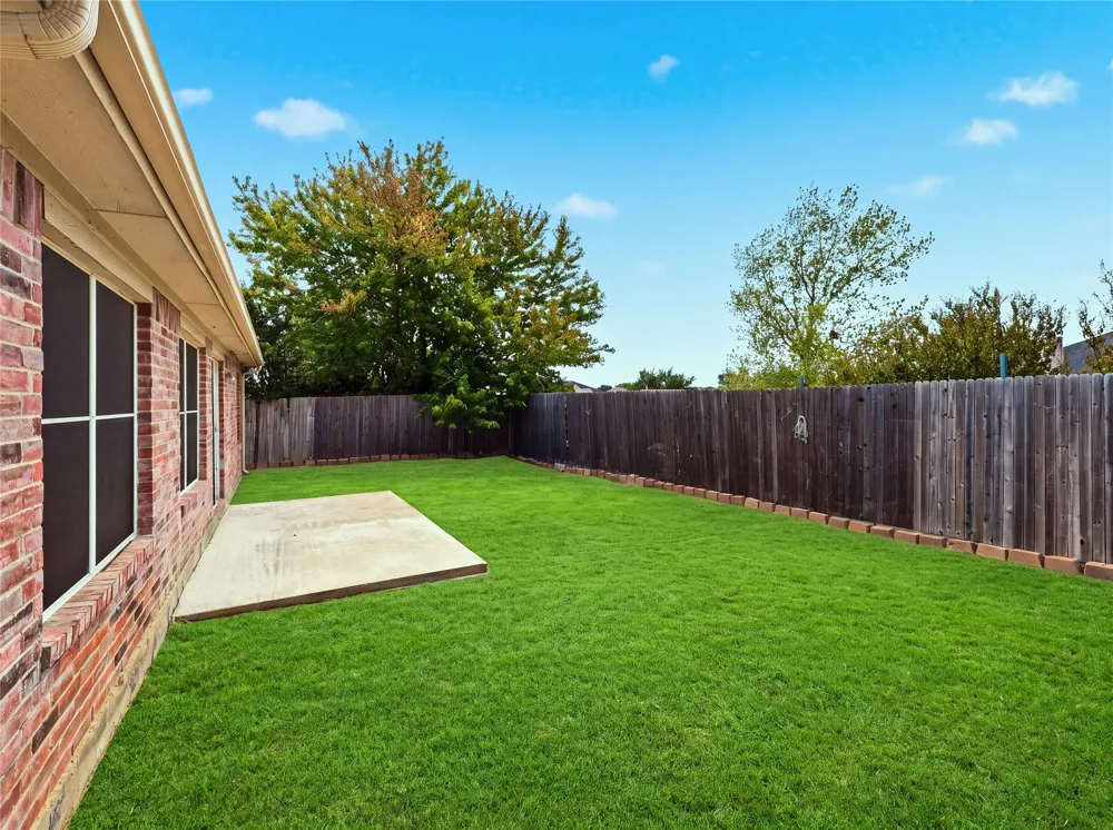 6805 Red Rock Trail Watauga, TX 76137