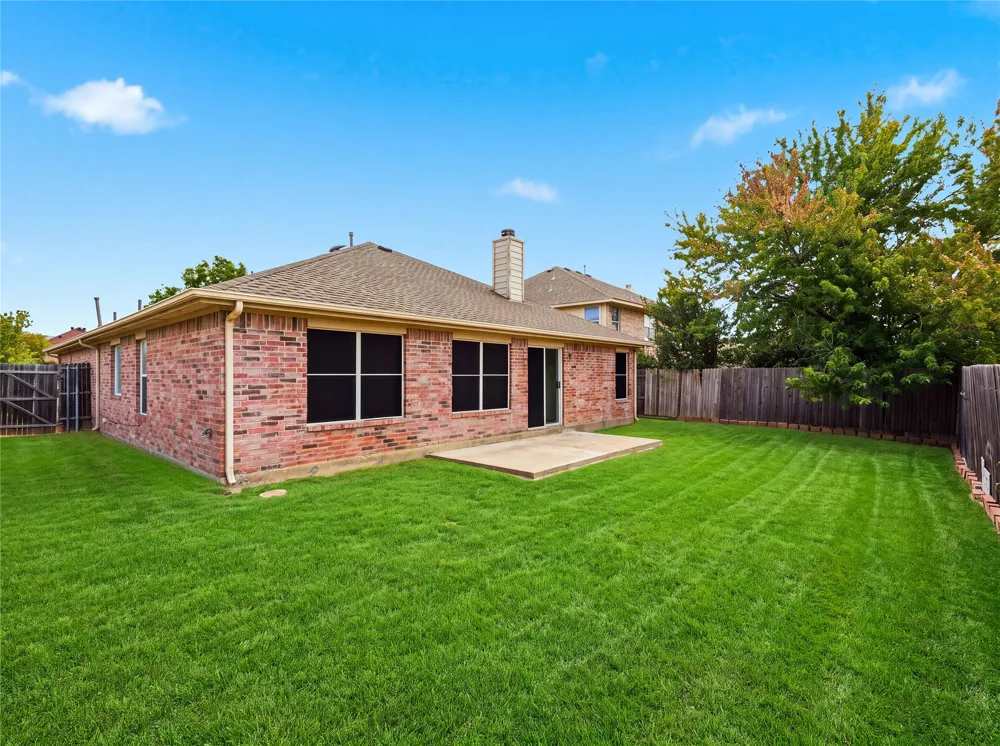 6805 Red Rock Trail Watauga, TX 76137