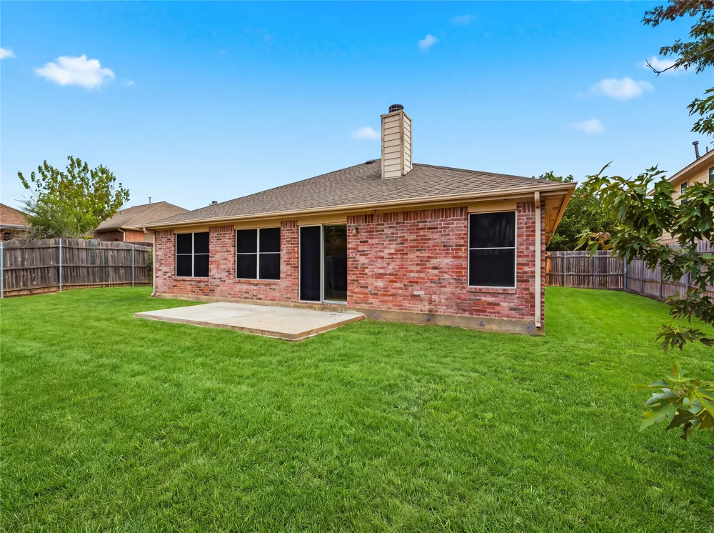 6805 Red Rock Trail Watauga, TX 76137