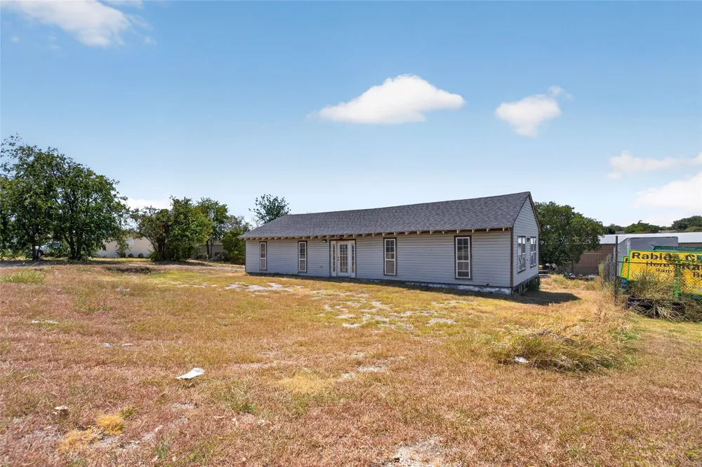 5701 Terrace Trail Sansom Park, TX 76114