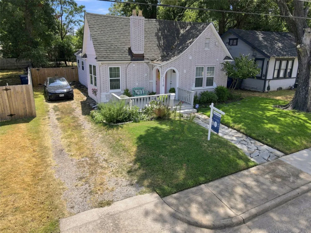 2318 Poplar Street Dallas, TX 75215