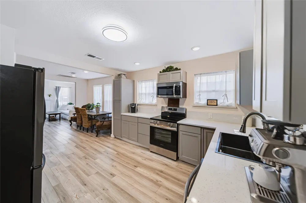 2318 Poplar Street Dallas, TX 75215