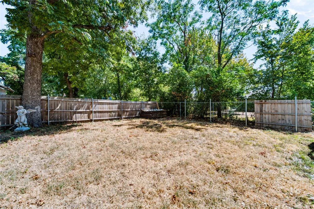 2318 Poplar Street Dallas, TX 75215