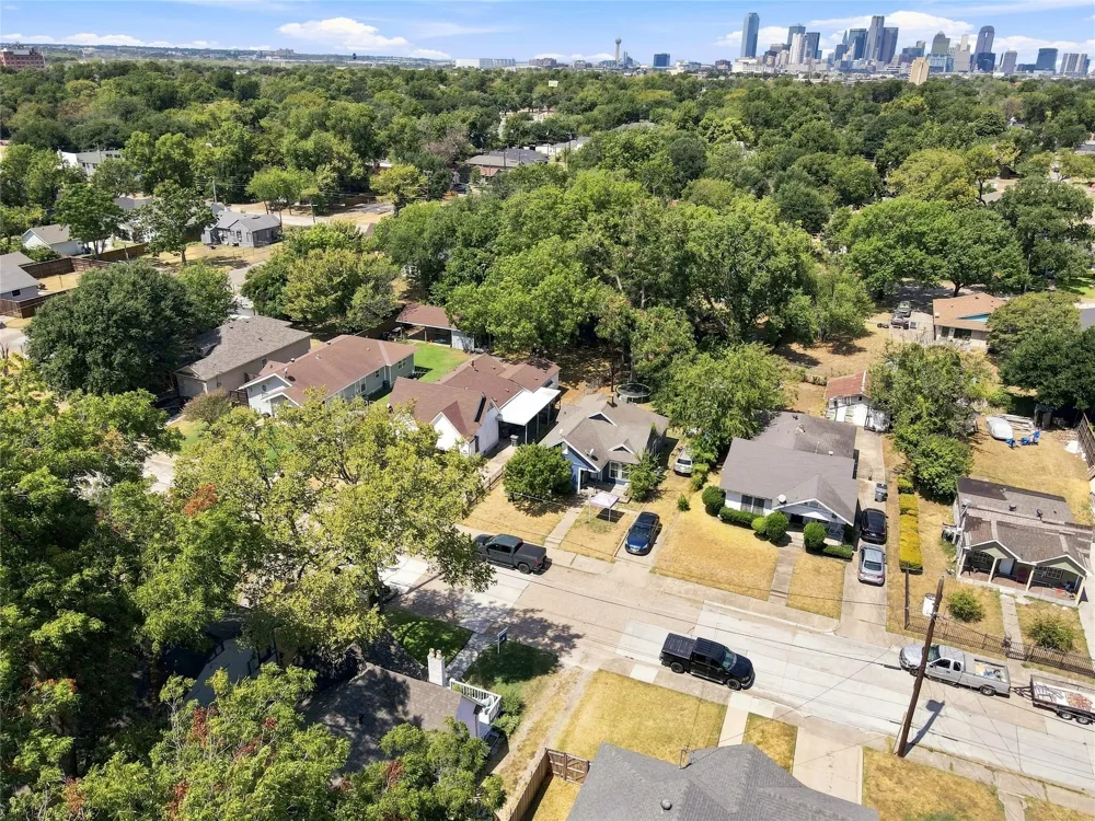 2318 Poplar Street Dallas, TX 75215