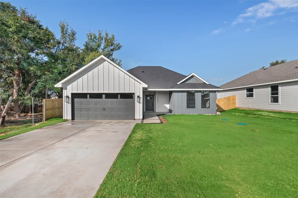 5404 Celina Court Granbury, TX 76048