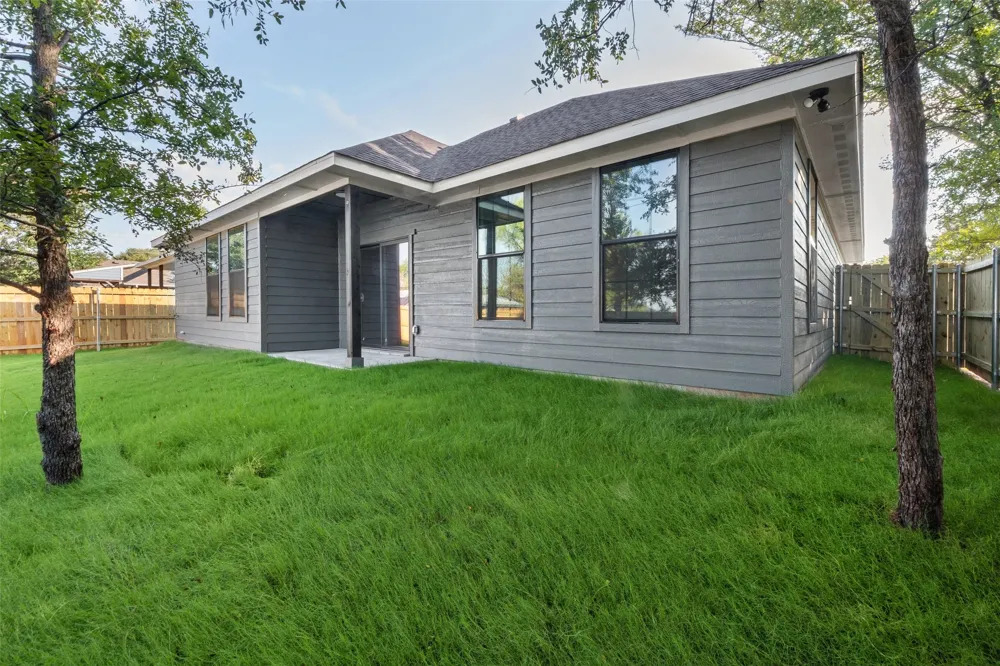 5404 Celina Court Granbury, TX 76048