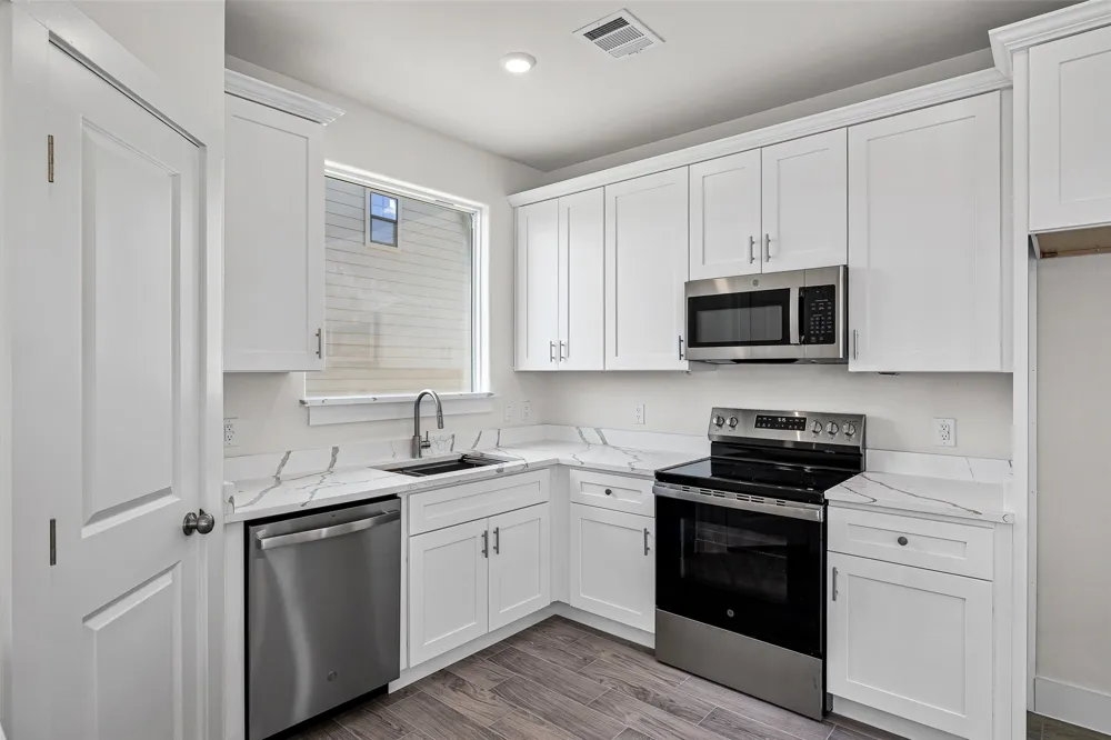 2628 White Rock Drive Granbury, TX 76048