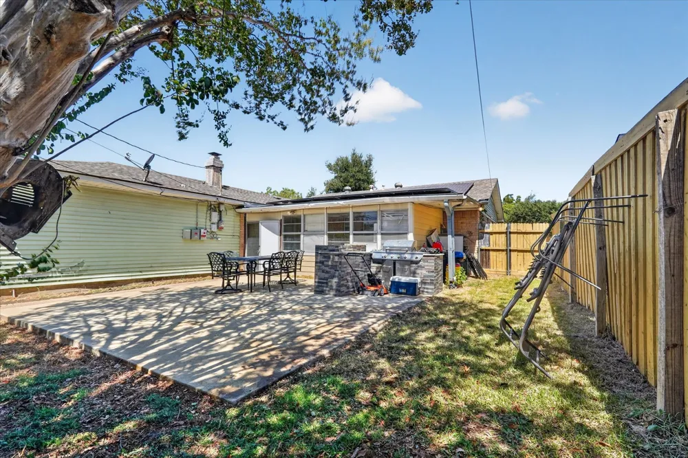 10014 Mesita Drive Dallas, TX 75217