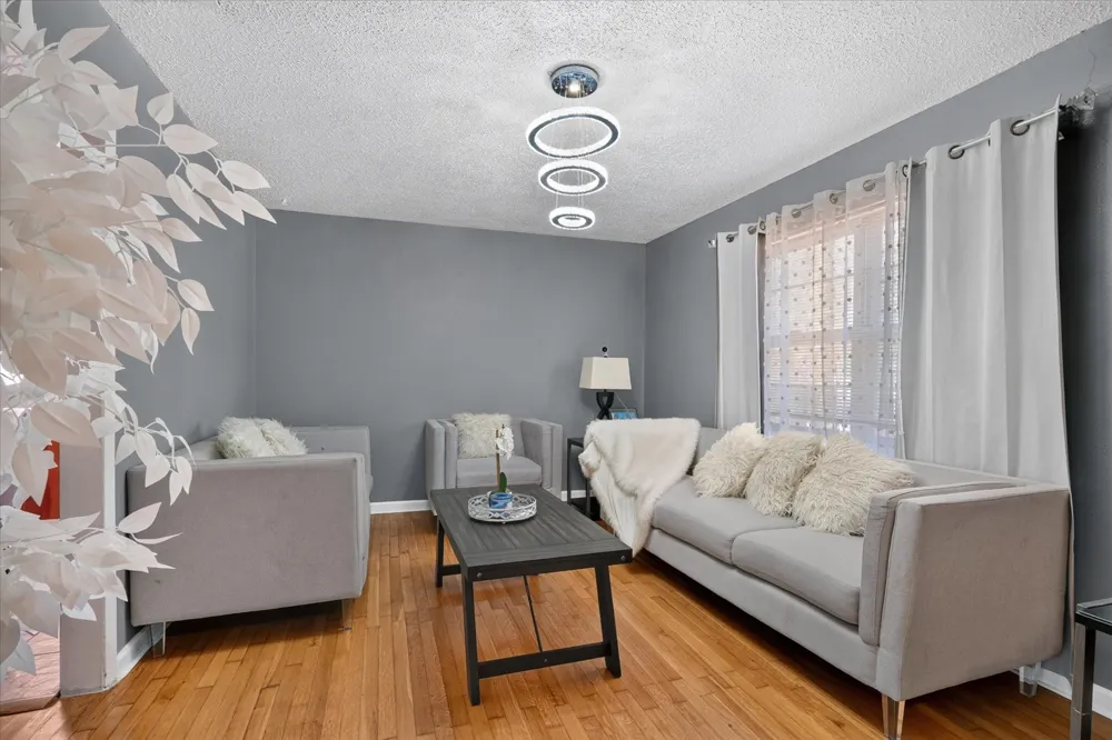 10014 Mesita Drive Dallas, TX 75217