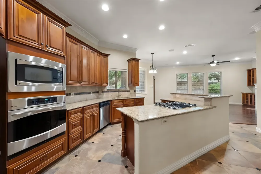 2509 Thoroughbred Lane Mansfield, TX 76063