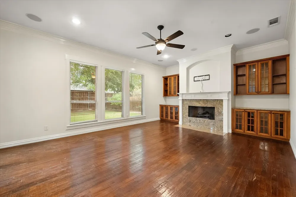 2509 Thoroughbred Lane Mansfield, TX 76063