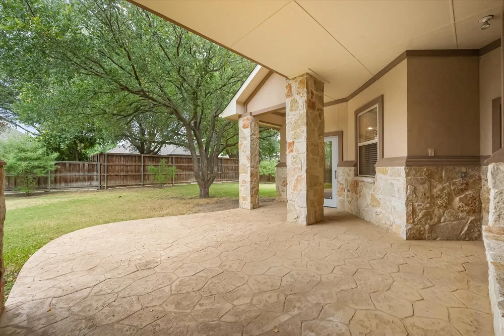 2509 Thoroughbred Lane Mansfield, TX 76063