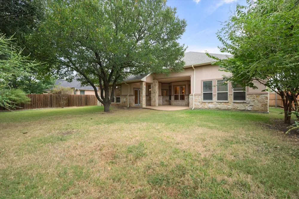2509 Thoroughbred Lane Mansfield, TX 76063