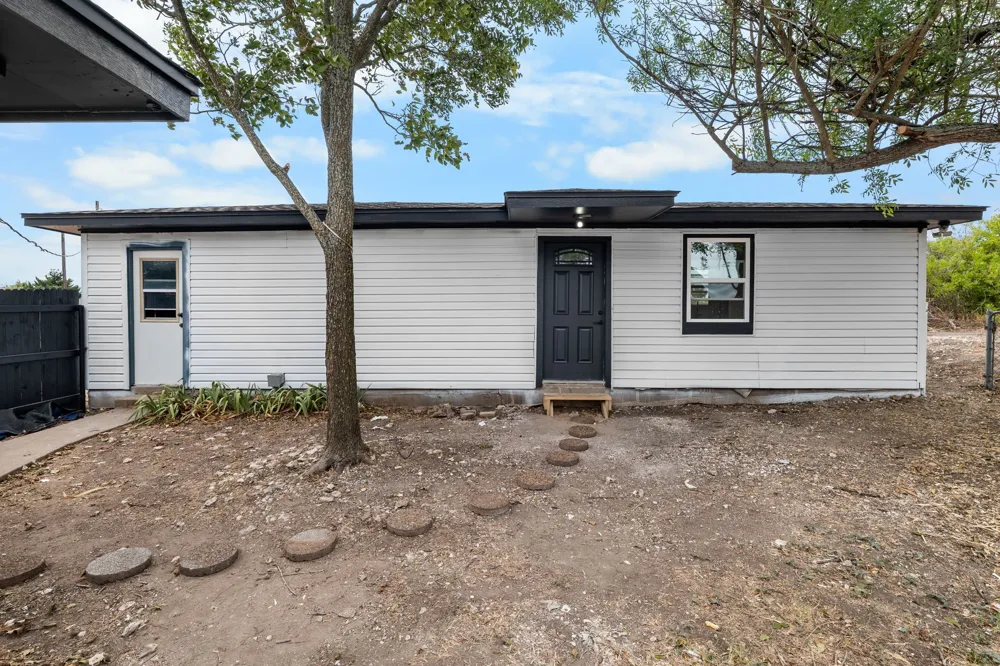 550 Hodge Road Eddy, TX 76524