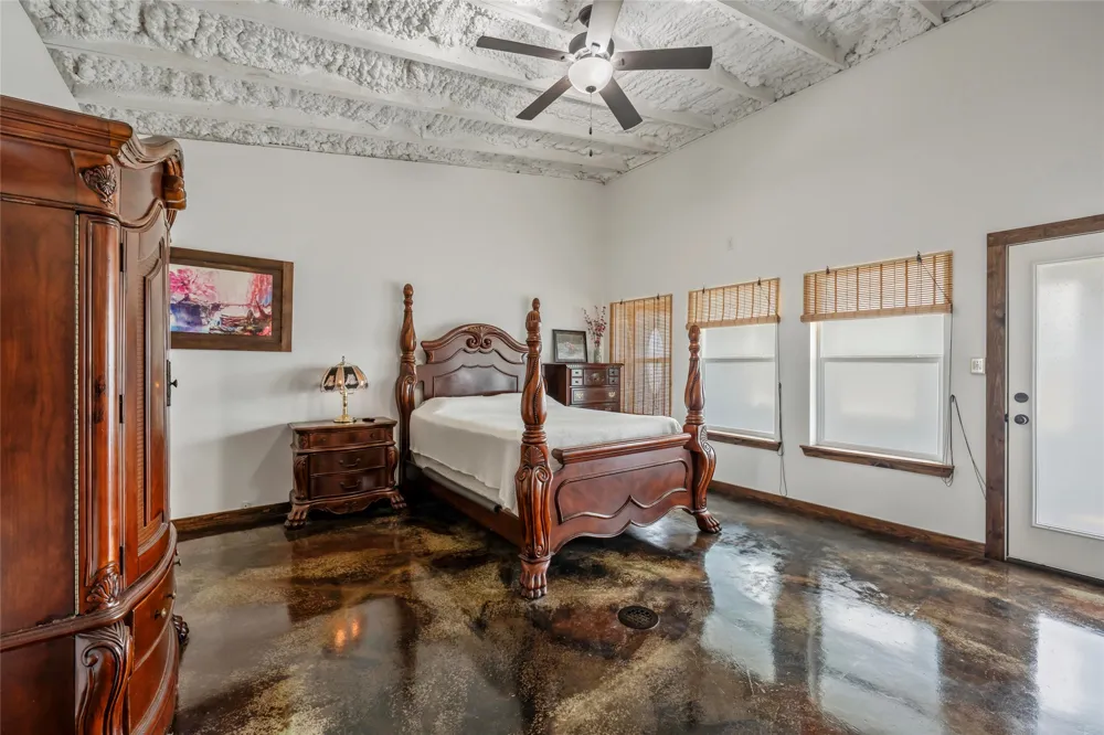 6899 TX-19 Highway Palestine, TX 75803
