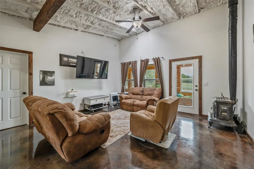 6899 TX-19 Highway Palestine, TX 75803