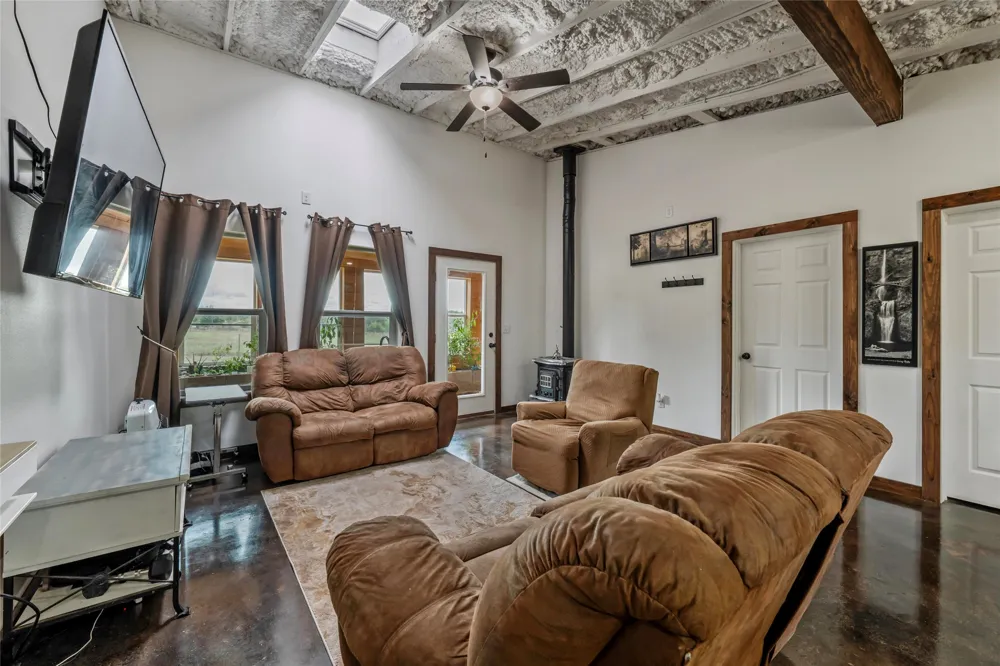 6899 TX-19 Highway Palestine, TX 75803