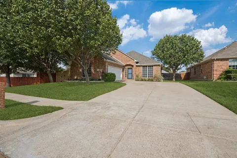 608 Mesa Ridge Court