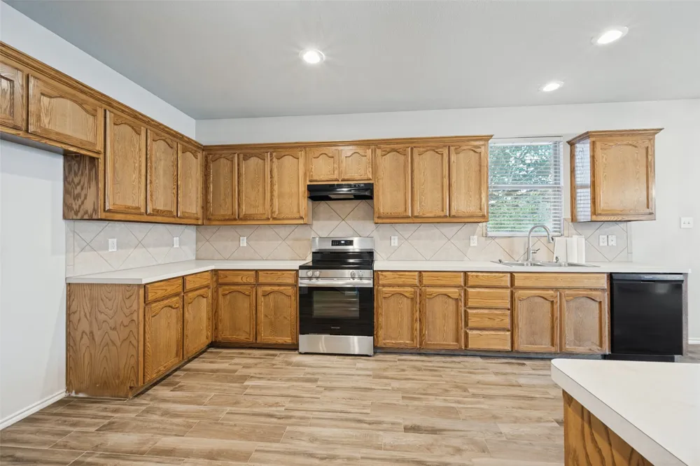 608 Mesa Ridge Court Arlington, TX 76002