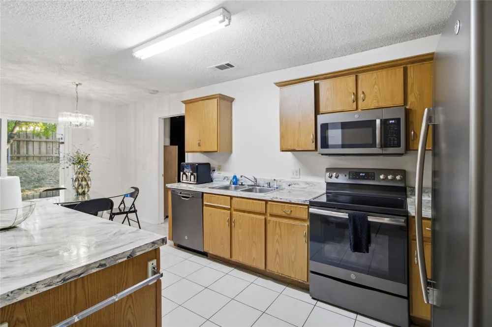 7132 Lanyon Drive Dallas, TX 75227