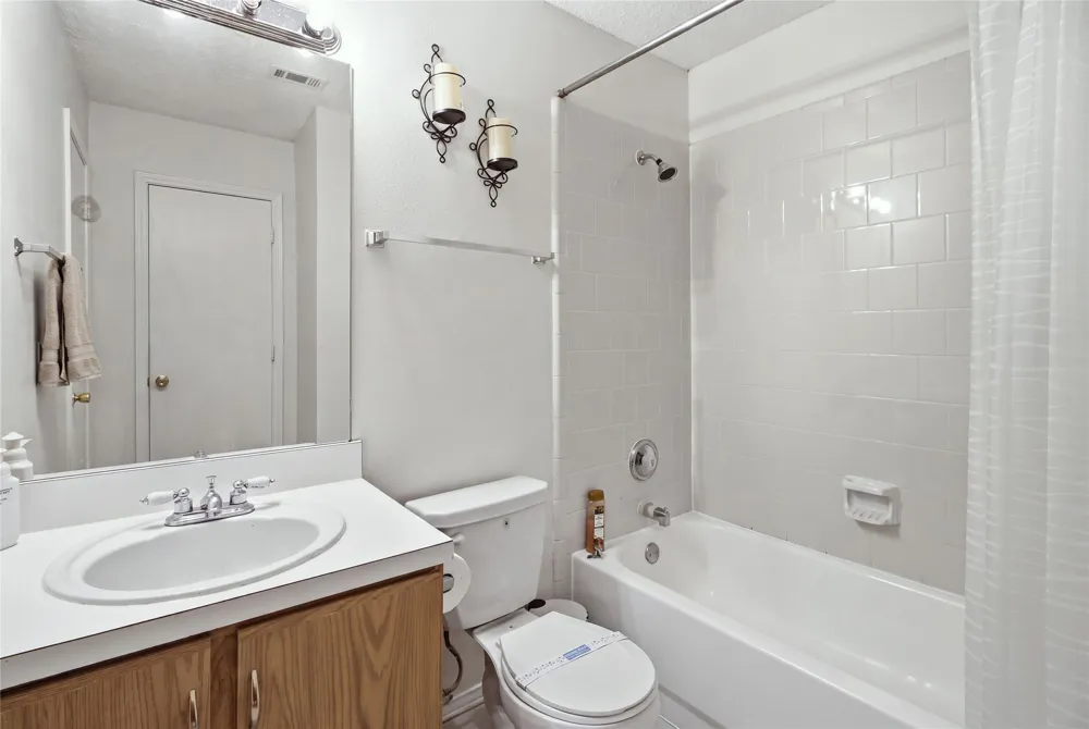7132 Lanyon Drive Dallas, TX 75227