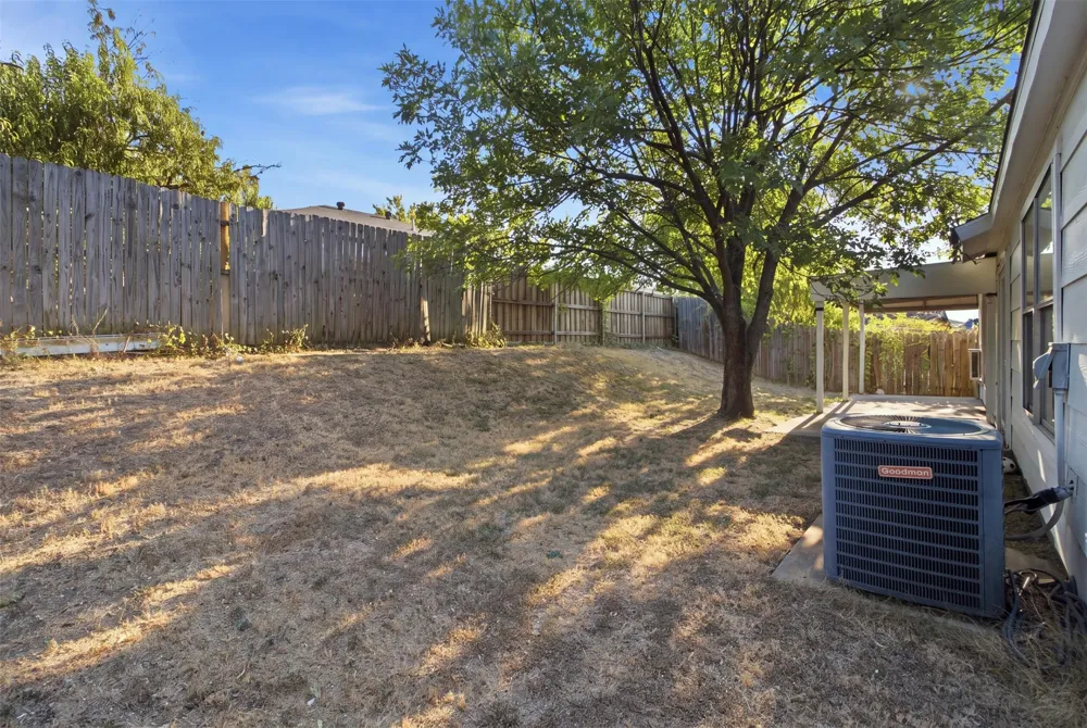 7132 Lanyon Drive Dallas, TX 75227