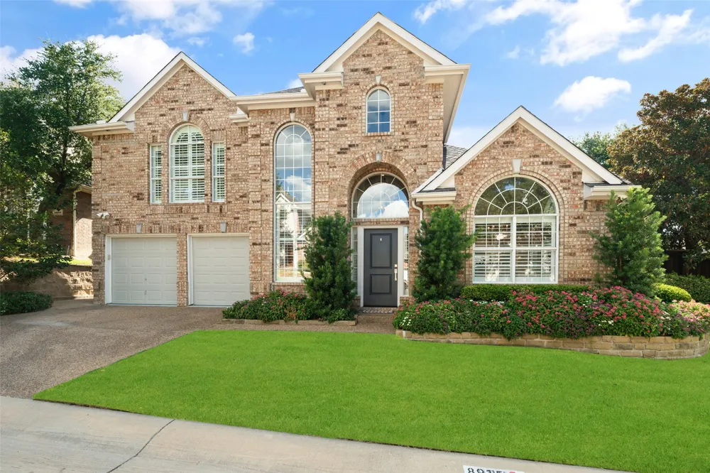 8915 White Pine Lane Dallas, TX 75238