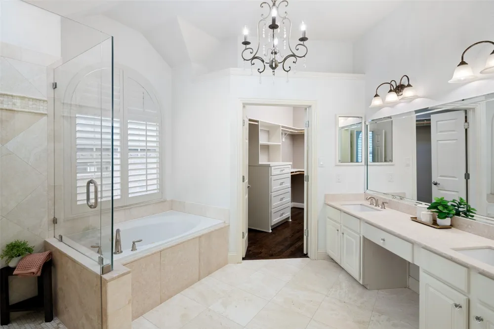 8915 White Pine Lane Dallas, TX 75238