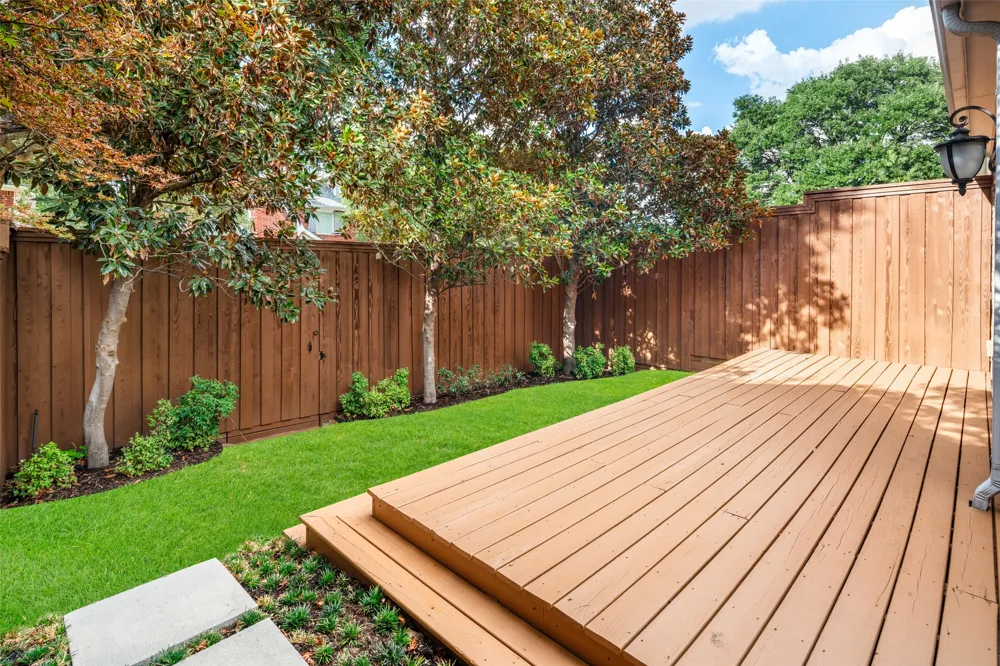 8915 White Pine Lane Dallas, TX 75238