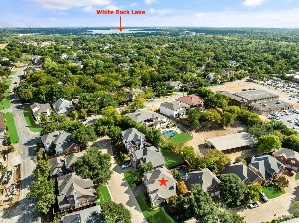 8915 White Pine Lane Dallas, TX 75238