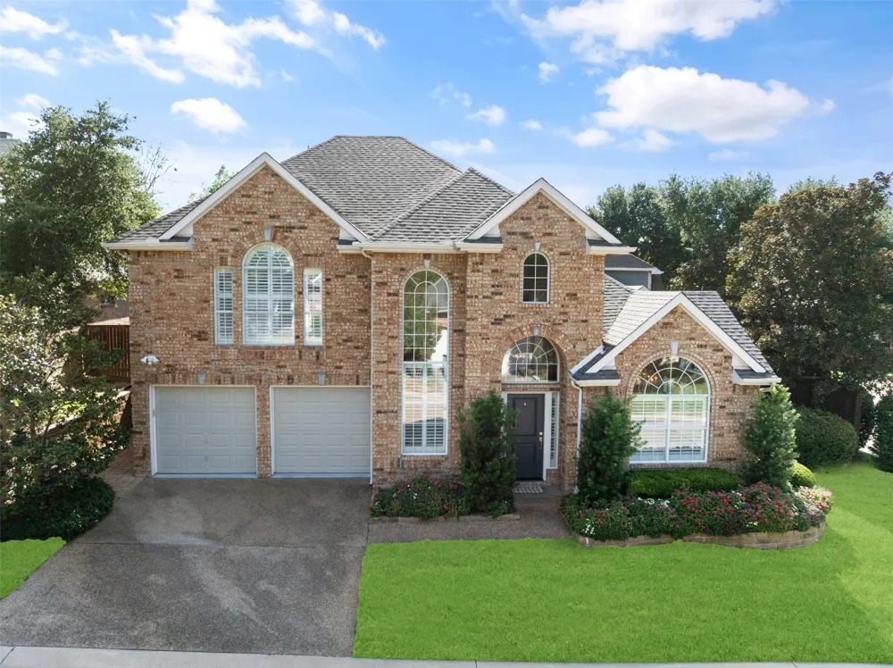 8915 White Pine Lane Dallas, TX 75238