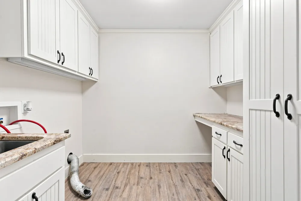 7942 Fm 859 Edgewood, TX 75117