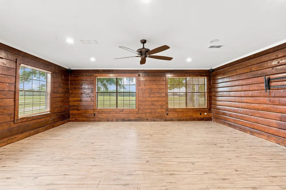 7942 Fm 859 Edgewood, TX 75117