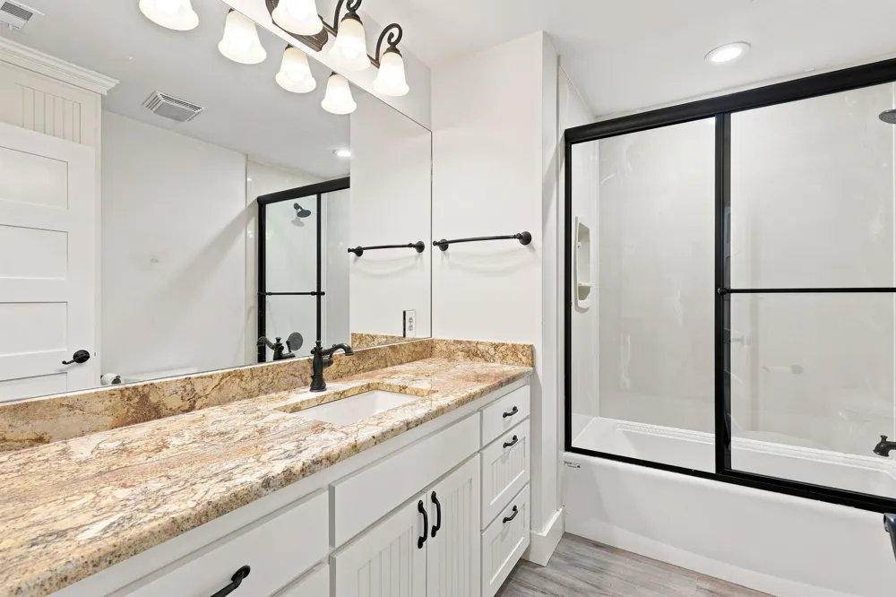 7942 Fm 859 Edgewood, TX 75117