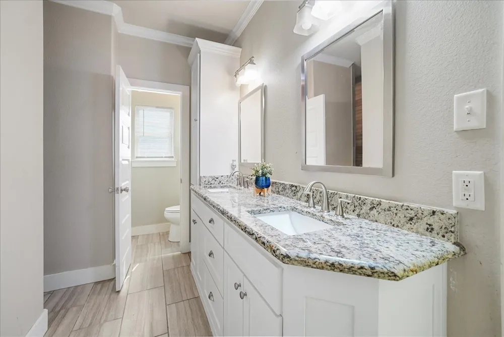 109 Springleaf Lane Mabank, TX 75147