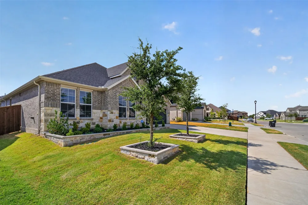 2405 Long Horizon Lane Midlothian, TX 76065