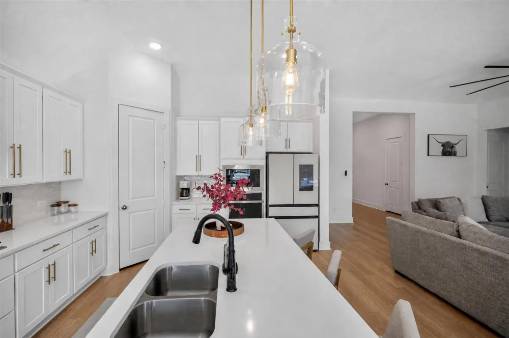 2405 Long Horizon Lane Midlothian, TX 76065