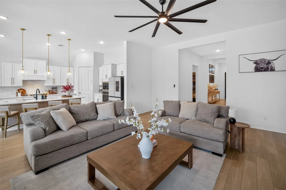 2405 Long Horizon Lane Midlothian, TX 76065