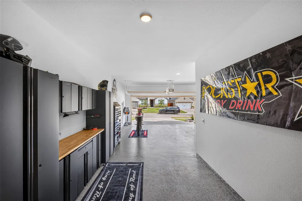 2405 Long Horizon Lane Midlothian, TX 76065