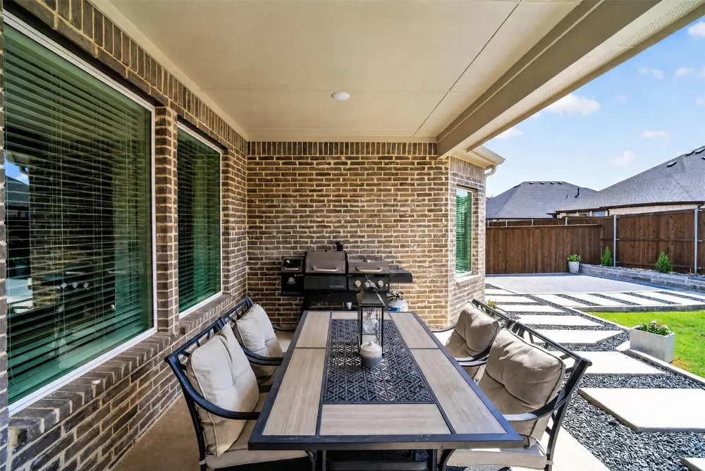 2405 Long Horizon Lane Midlothian, TX 76065