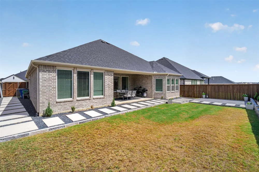 2405 Long Horizon Lane Midlothian, TX 76065